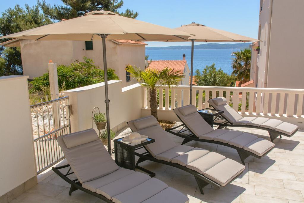 Apartments Villa Atlantis Trogir Exterior foto