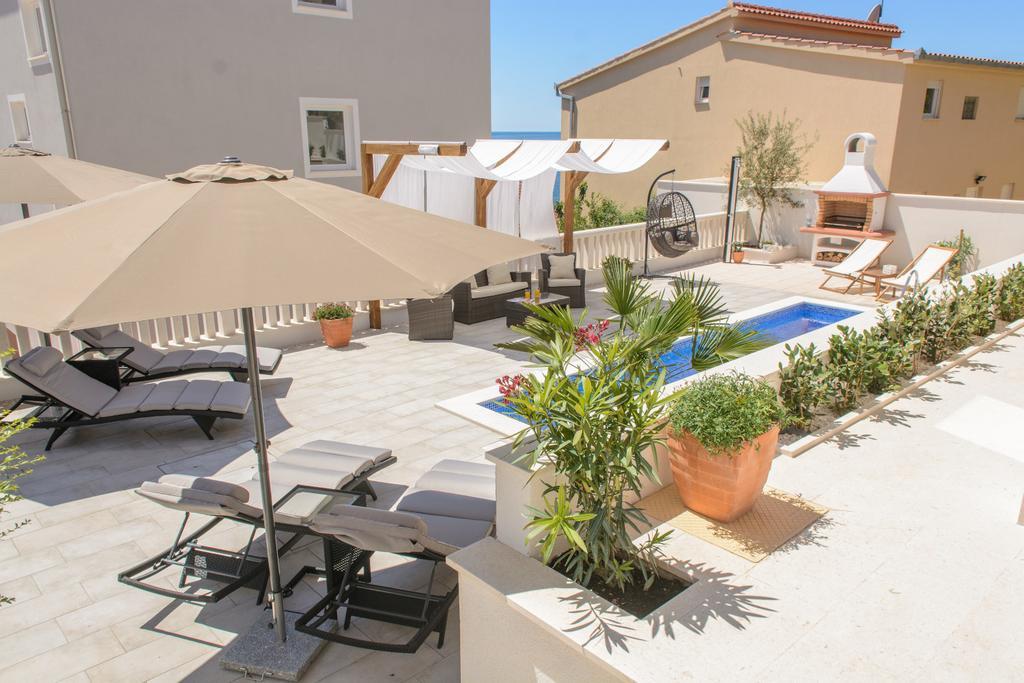 Apartments Villa Atlantis Trogir Exterior foto