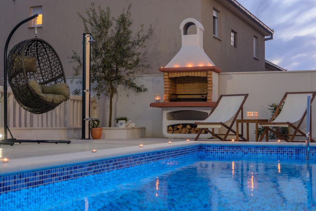 Apartments Villa Atlantis Trogir Exterior foto