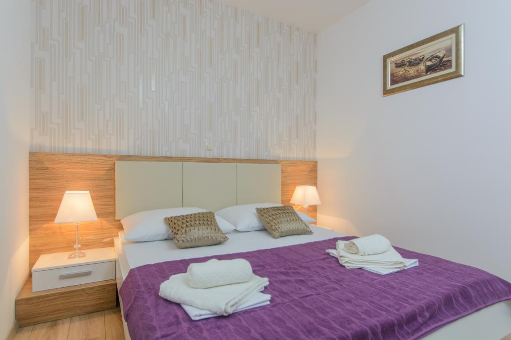 Apartments Villa Atlantis Trogir Exterior foto